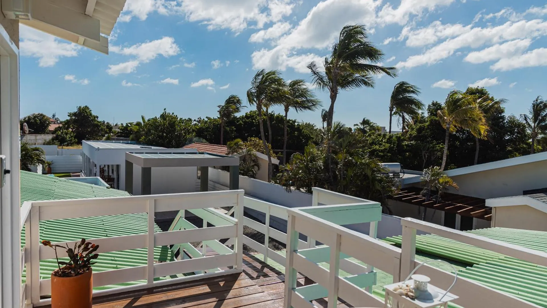 White Lotus Retreats Apartamento Palm Beach Aruba